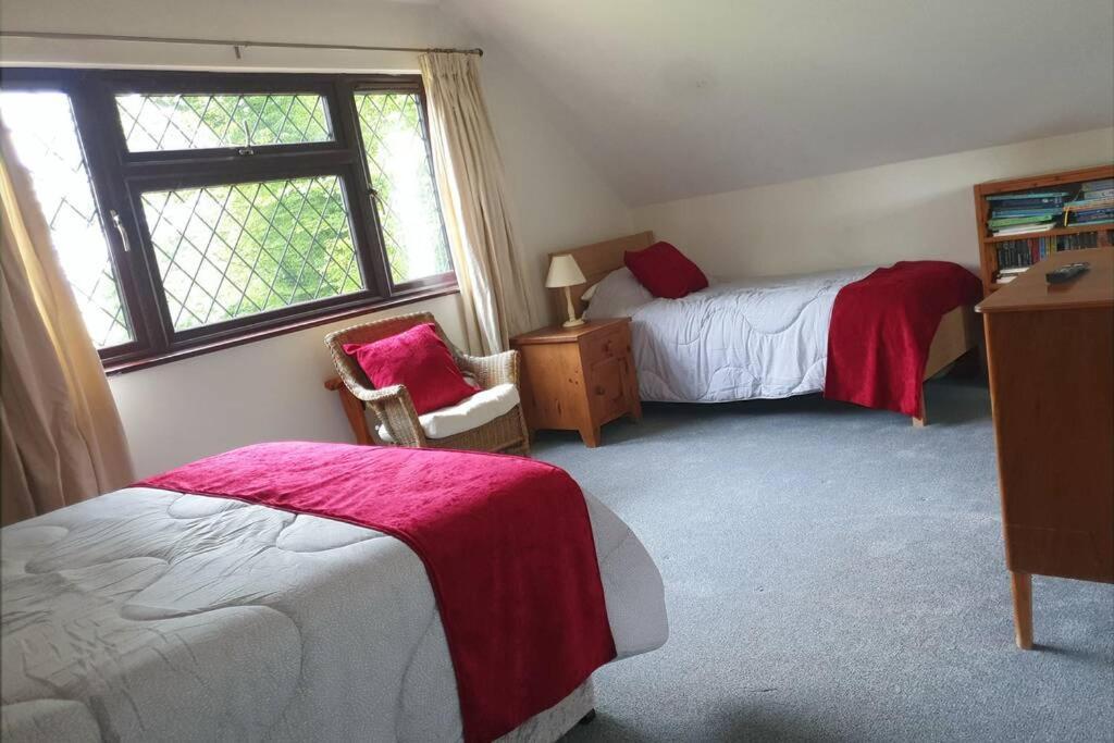 Ashwood Holiday Cottage. Ашфорд Экстерьер фото